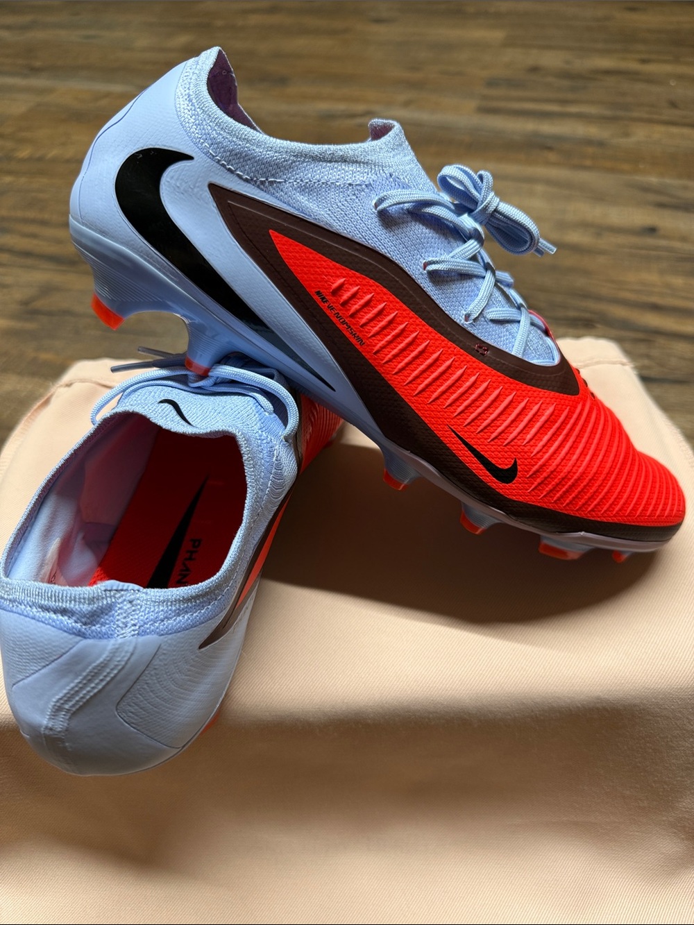 NIKE MEN'S PHANTOM 6 LOW “PRO” FG SOCCER CLEATS